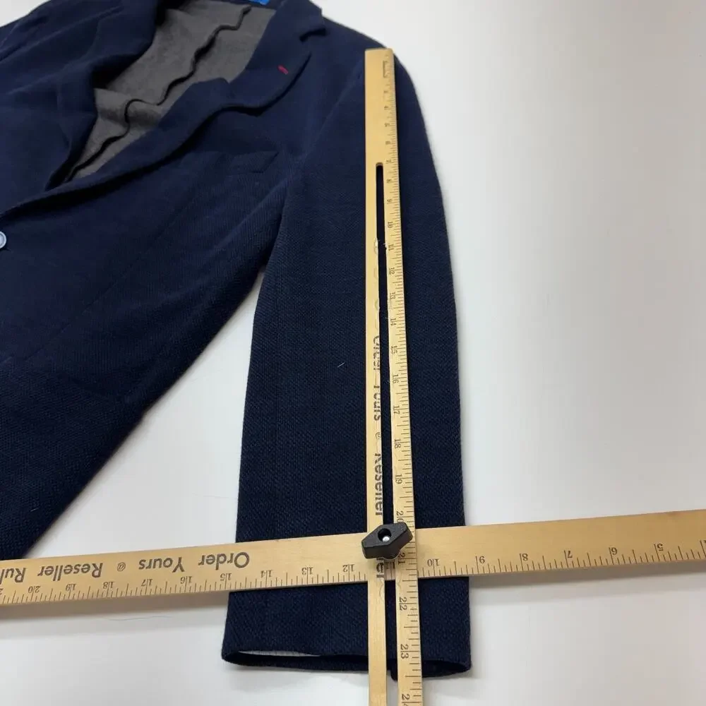 BluJacket see photos